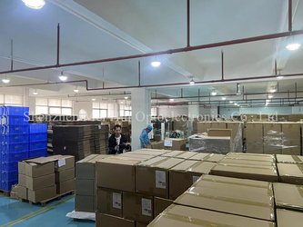 Shenzhen Mei Hui Optoelectronics Co., Ltd linea di produzione del fabbricante